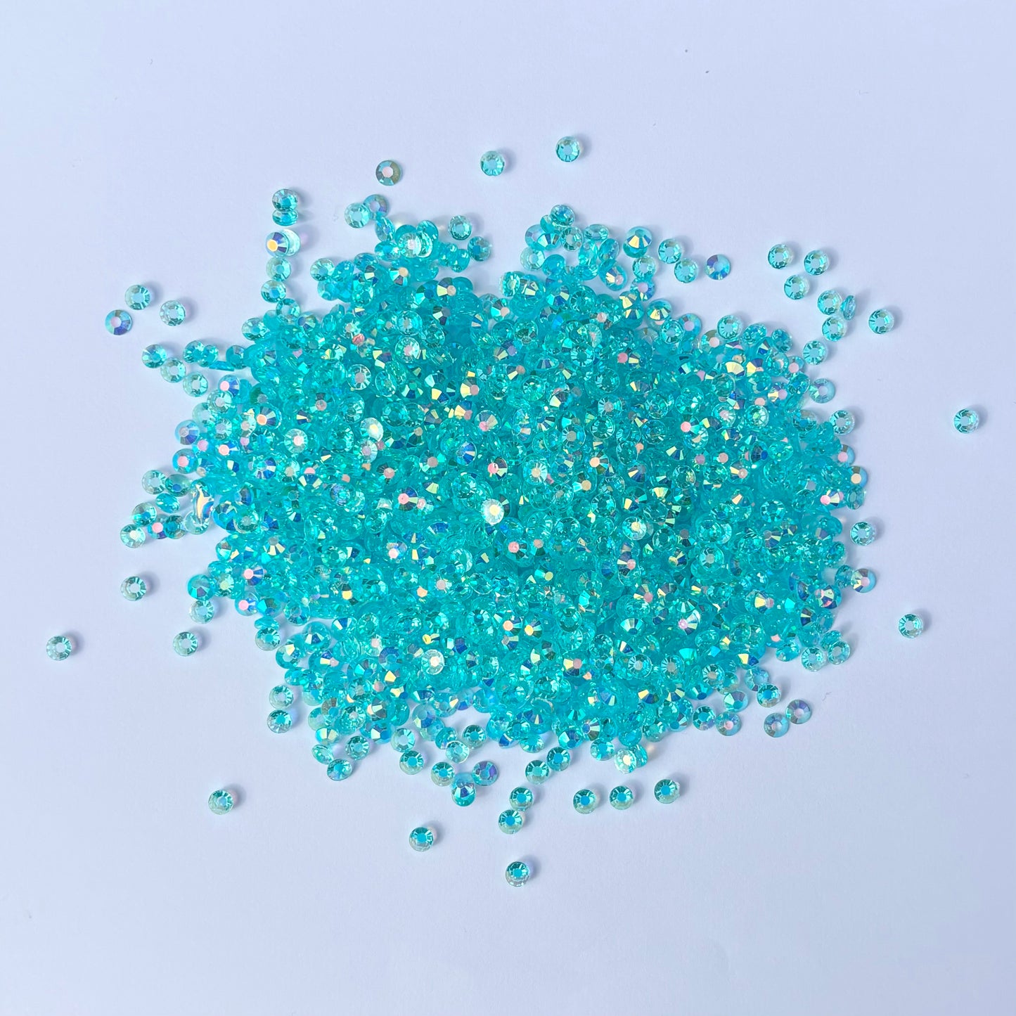 Aqua AB Transparent Resin Rhinestones - 4mm