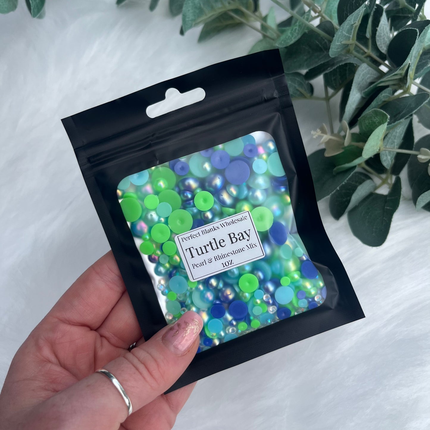 Turtle Bay - Pearl and Rhinestone mix