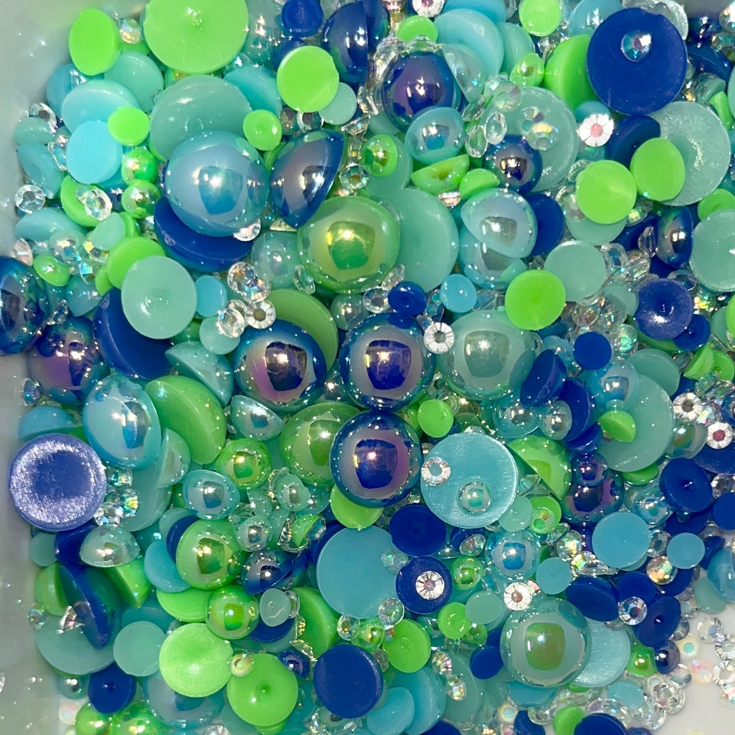 Turtle Bay - Pearl and Rhinestone mix