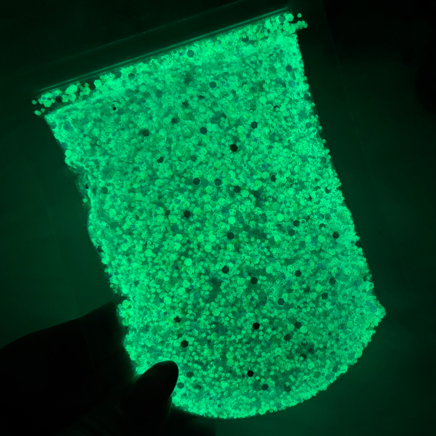 Sea The Glow - Chunky Glow In The Dark Glitter