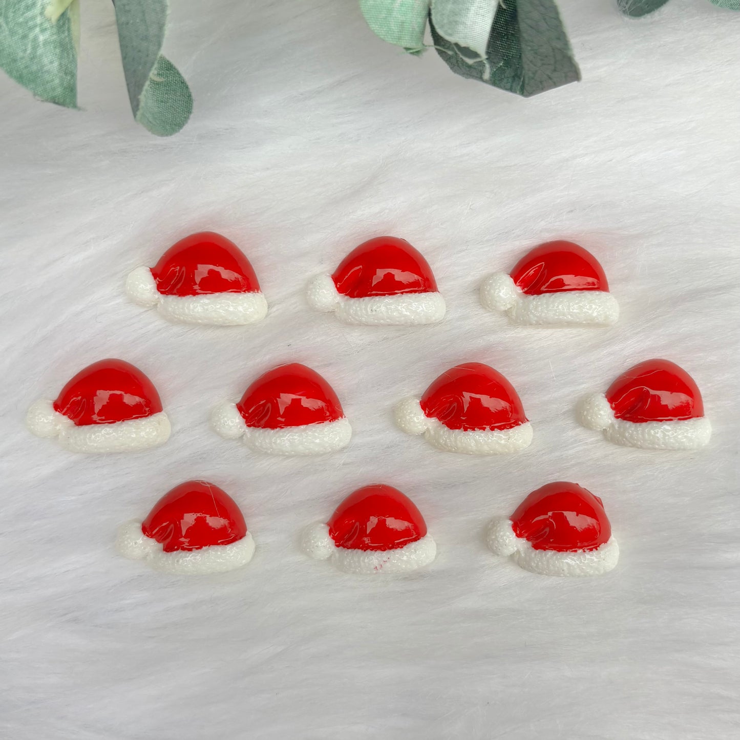 Santas Hat - 10 Pack of Cabochons