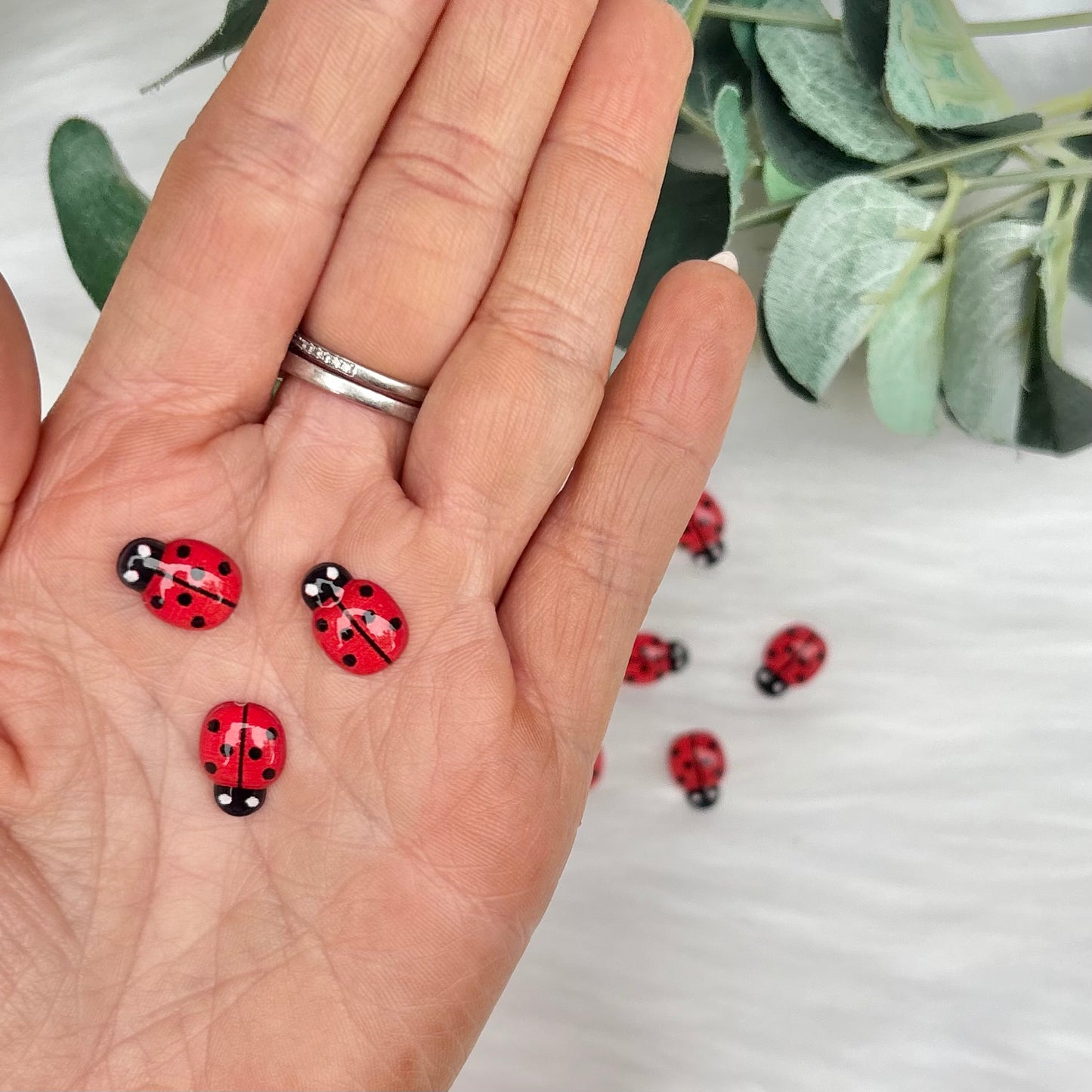 Red Ladybirds - 10 Pack of Cabochons