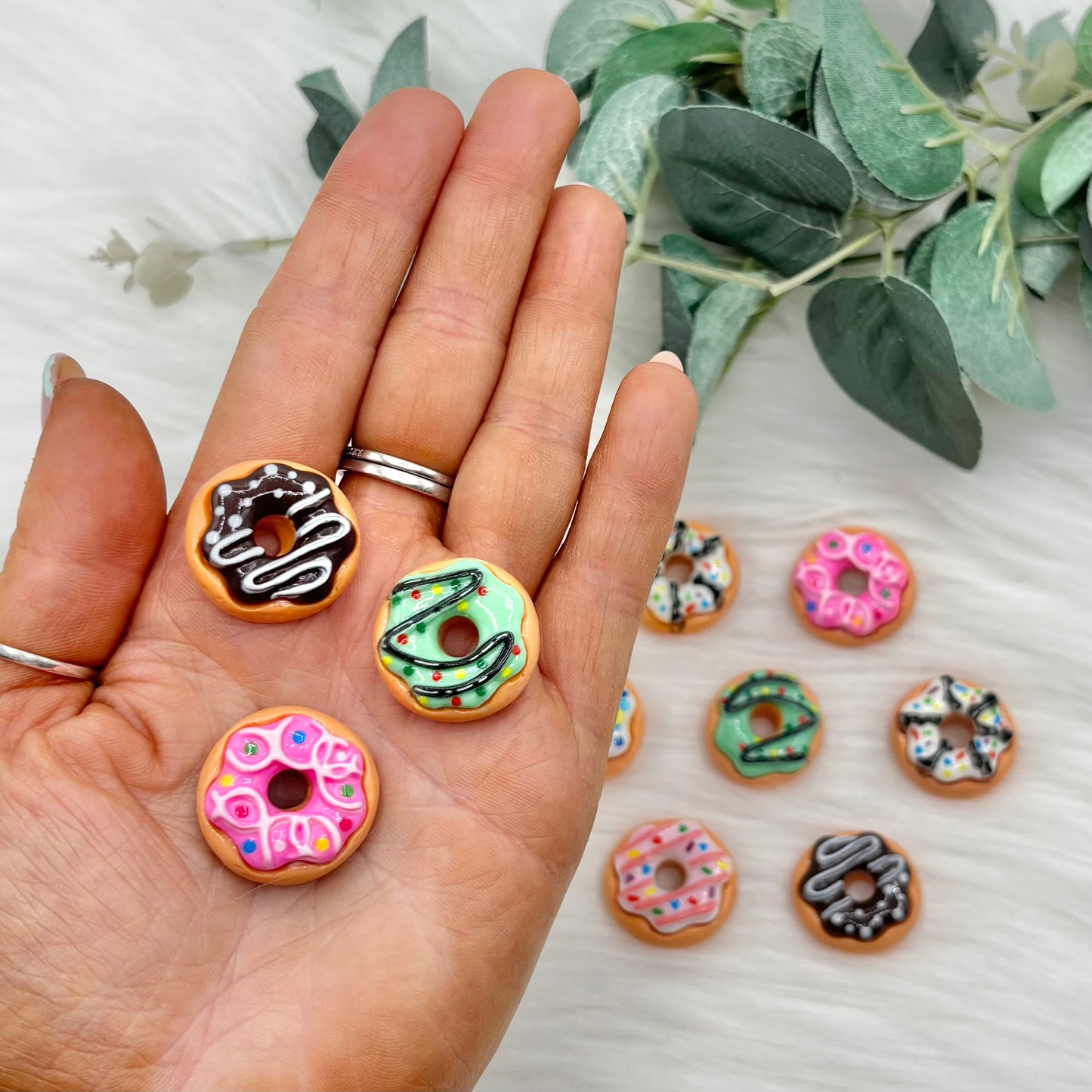 Dinky Dougnuts - 10 Pack of Cabochons