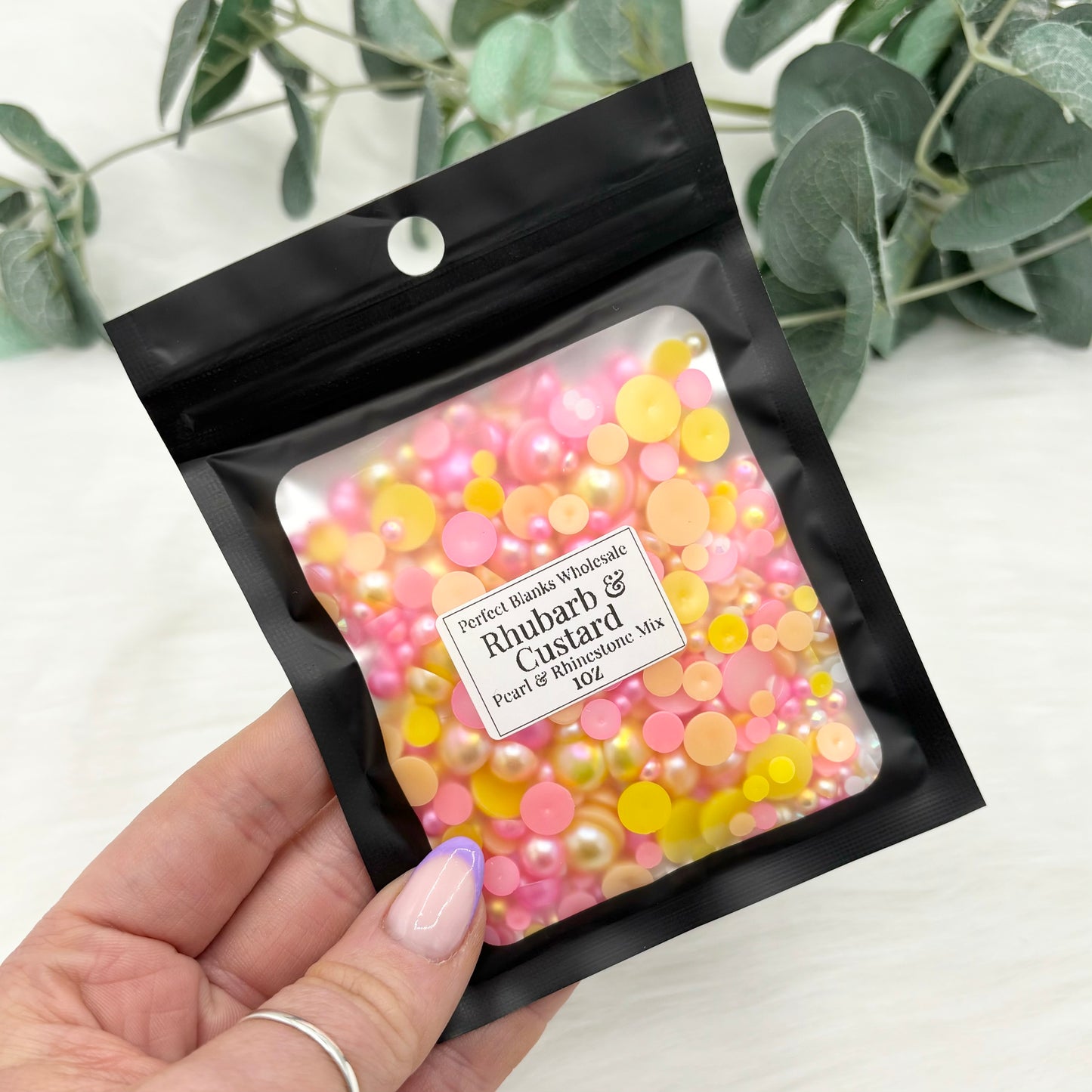 Rhubarb & Custard - Pearl and Rhinestone mix 1oz