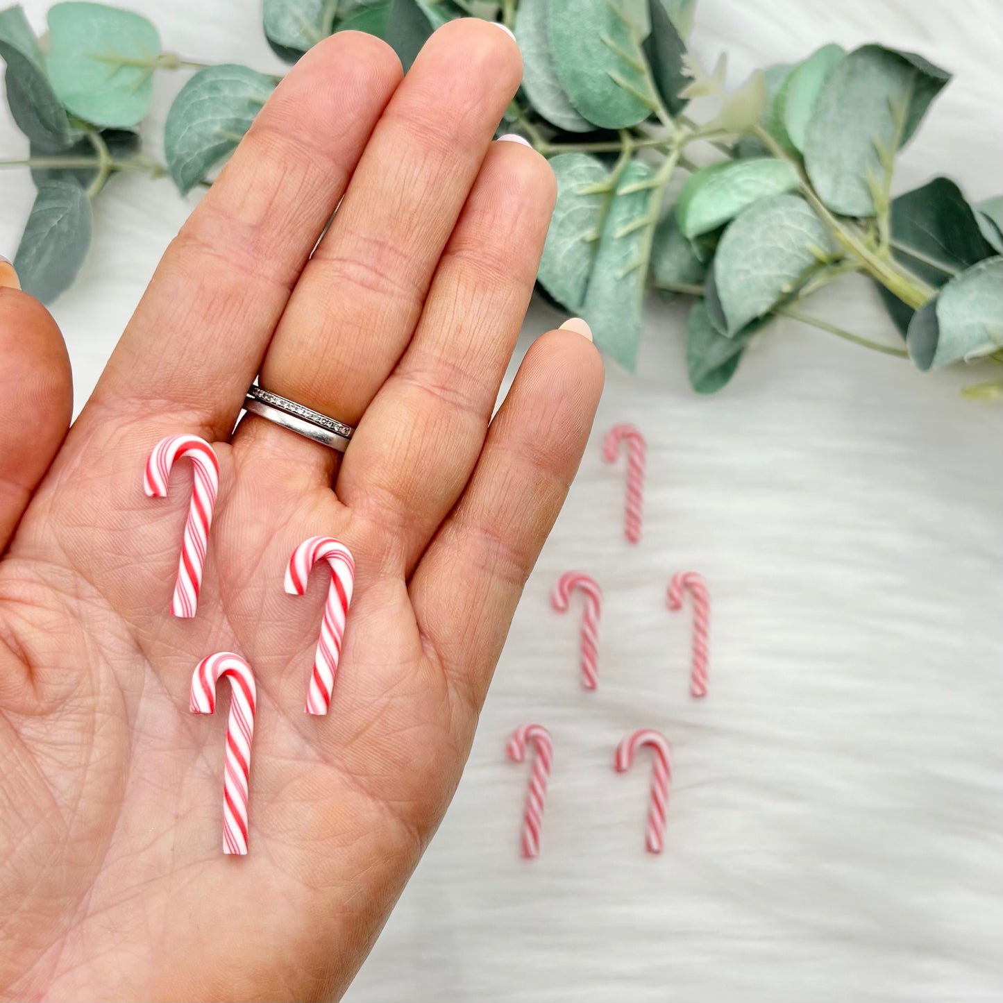 Mini Candy Canes - Red & White - 10 Pack of Cabochons