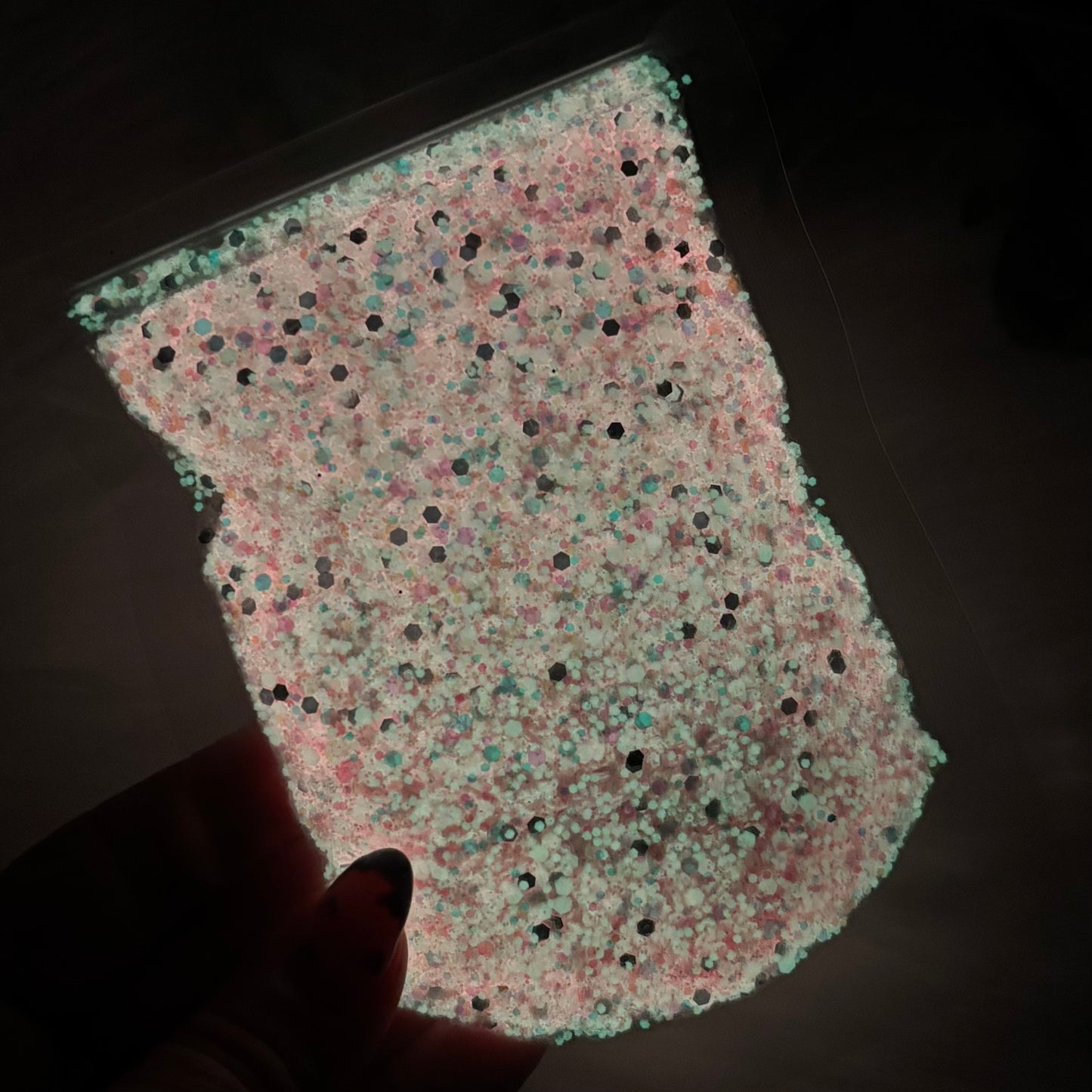 Candyfloss Kiss - Chunky Glow In The Dark Glitter
