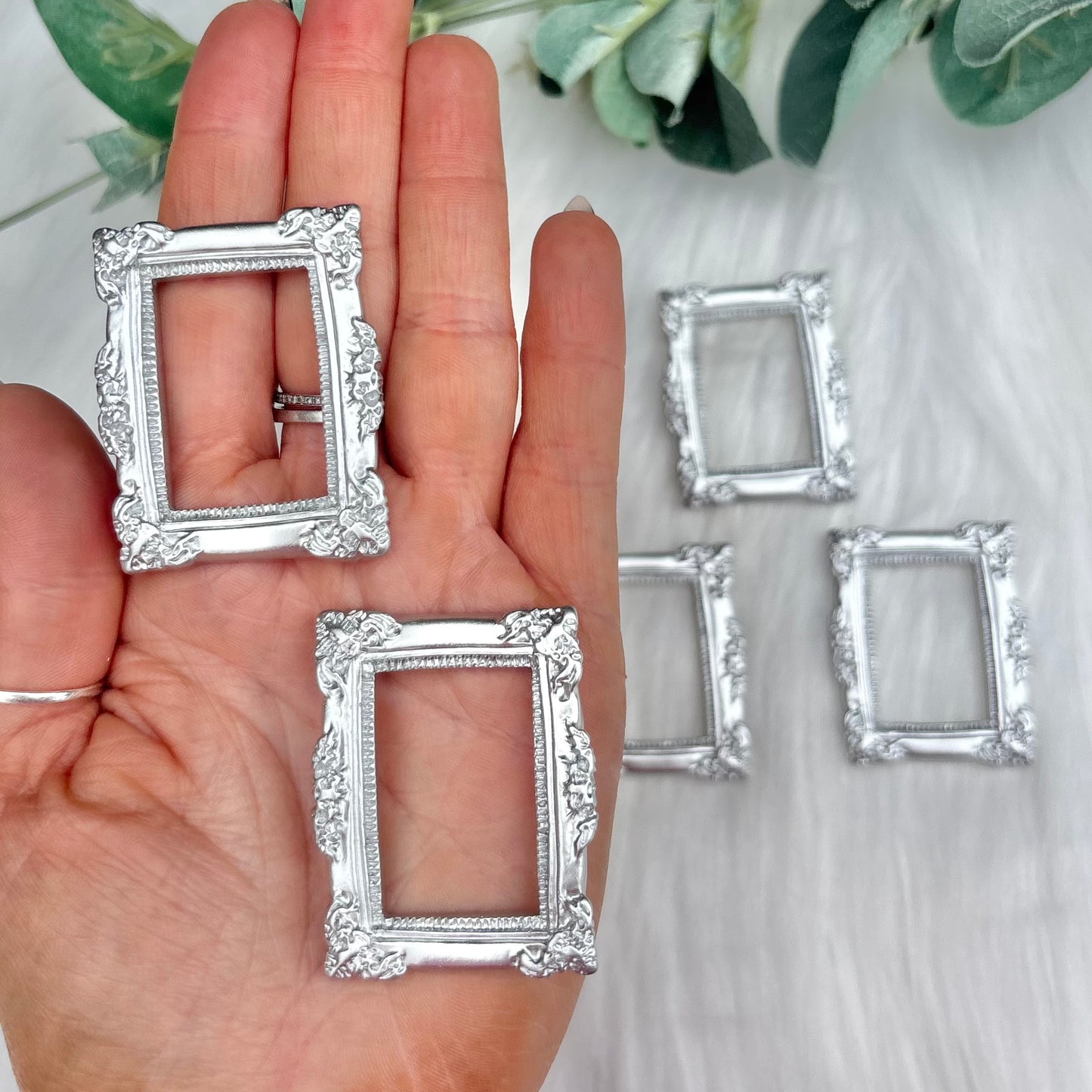 Silver Picture Frames - 5 Pack of Cabochons