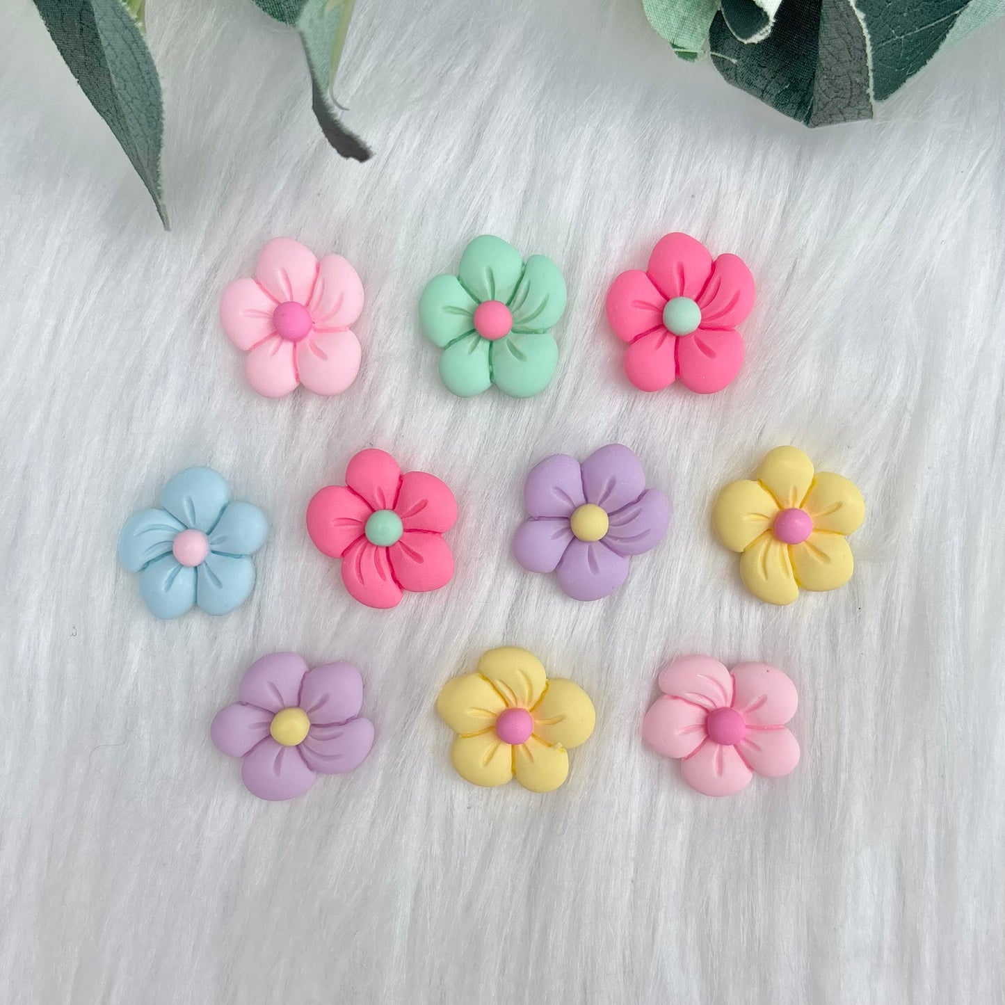 Pastel Daisies - Pack of 10 Cabochons