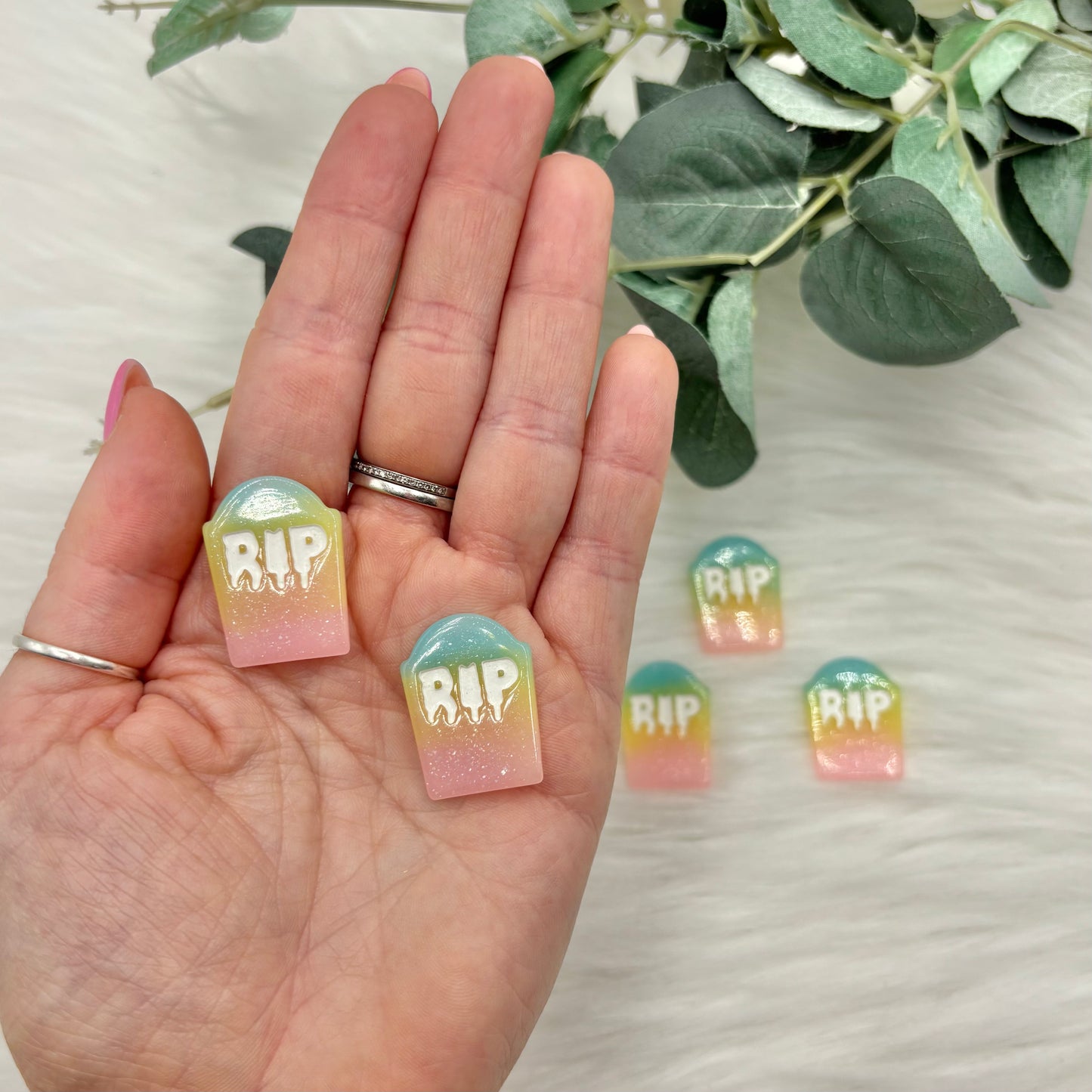 Pastel Ombre RIP Tombstone - 5 Pack of Cabochons
