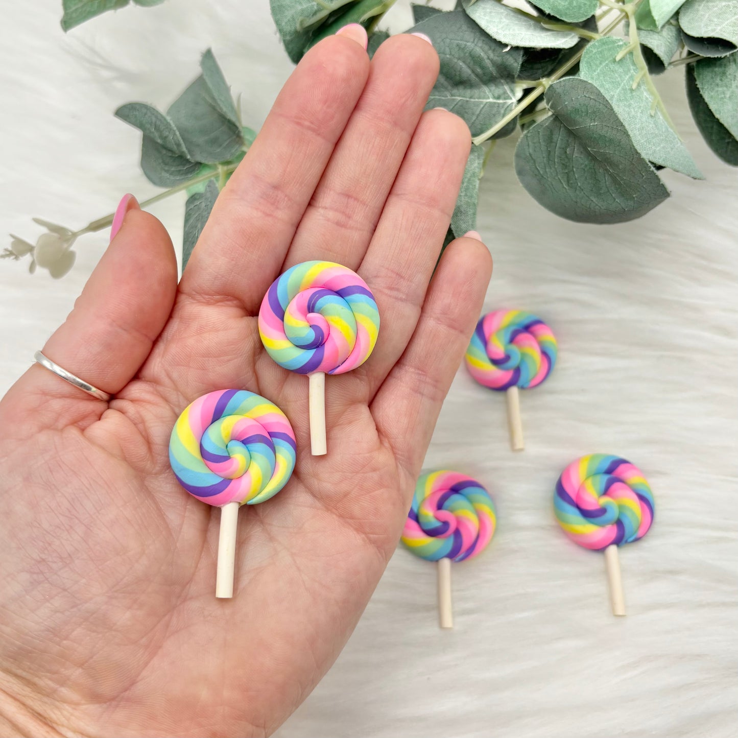 Pastel Lollipops - 5 Pack of Cabochons