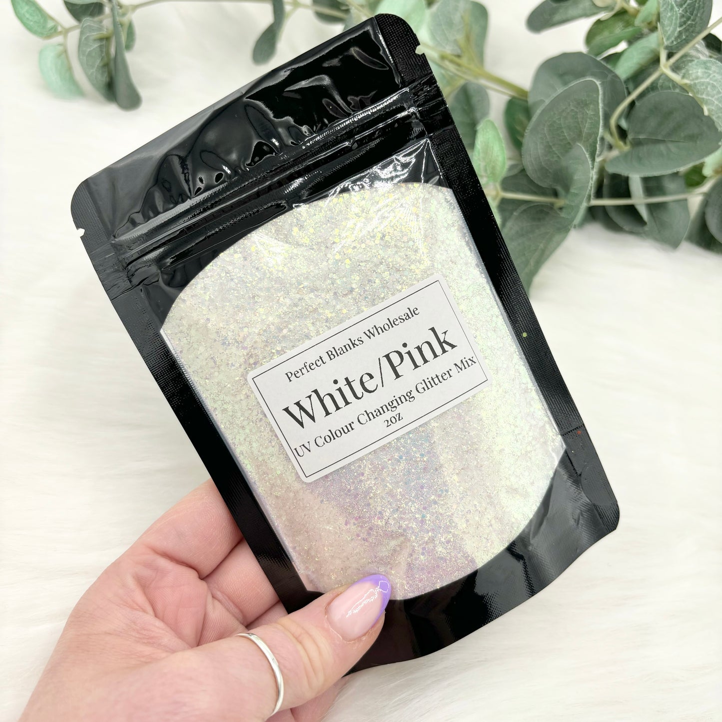 White to Pink UV Colour Changing Glitter - Chunky Mix