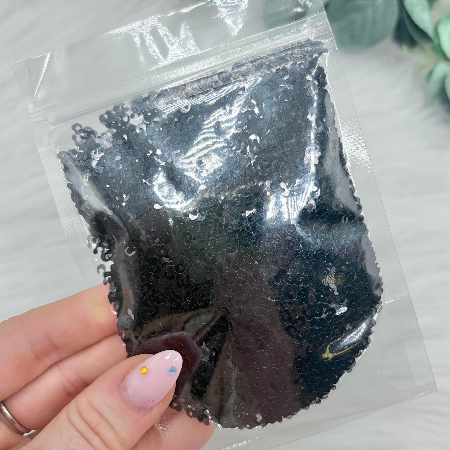 Leopard Print Spots Glitter Shapes - Solid Black - 25g