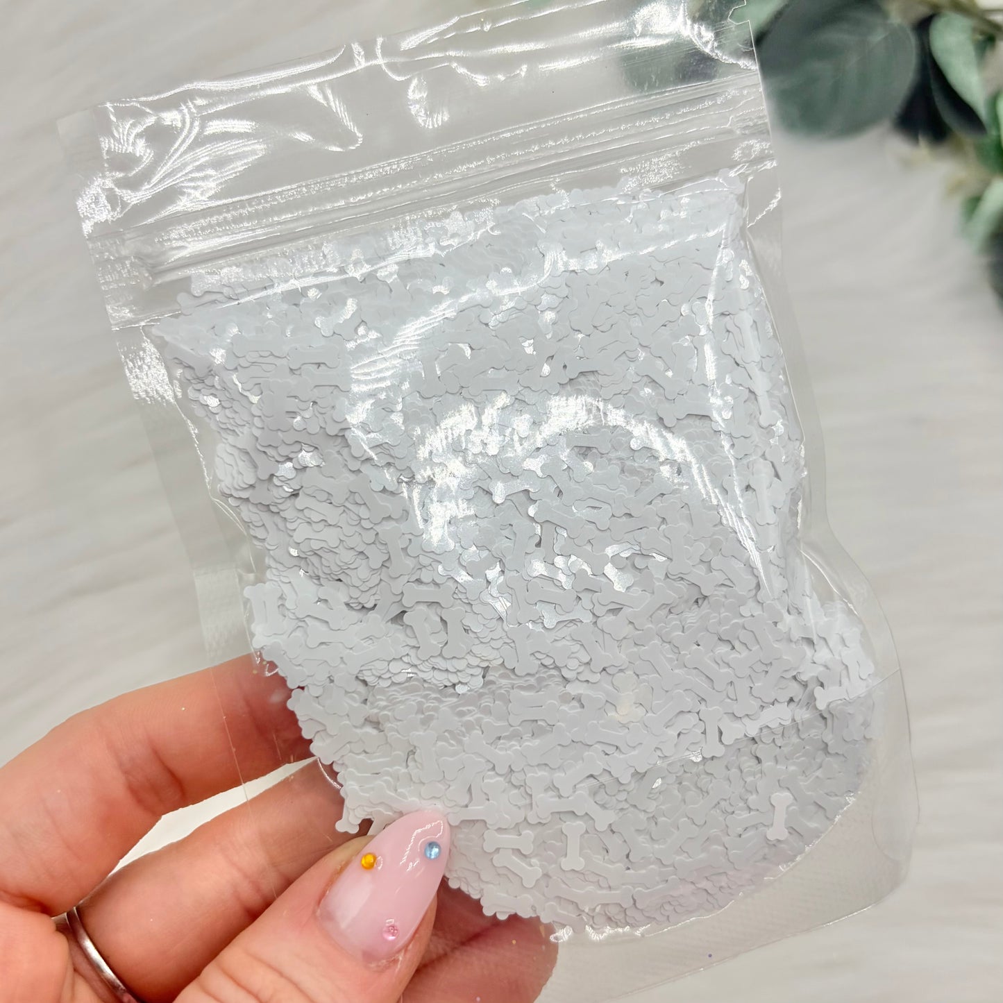 Bones Glitter Shapes - Solid White - 25g