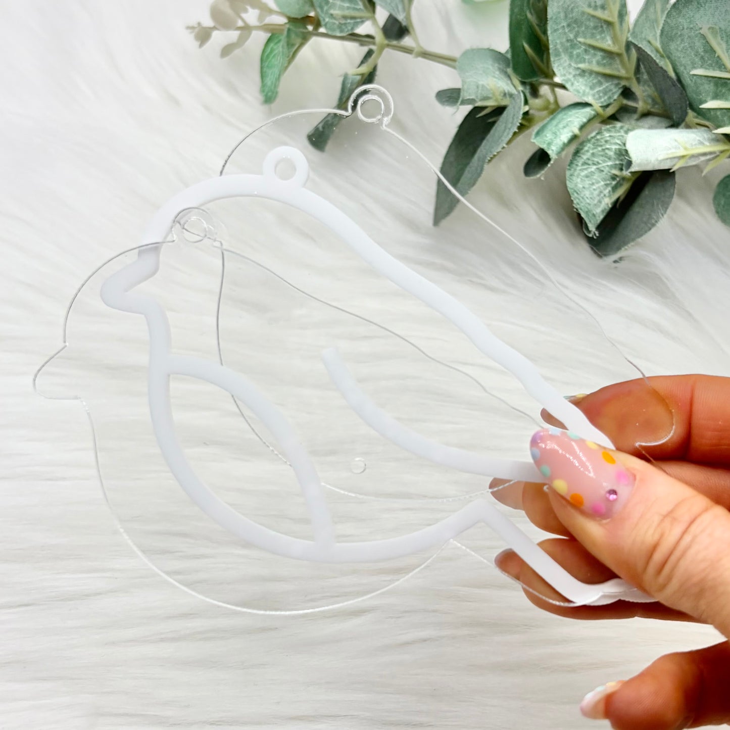 Robin Acrylic Snowglobe Christmas Decoration - White