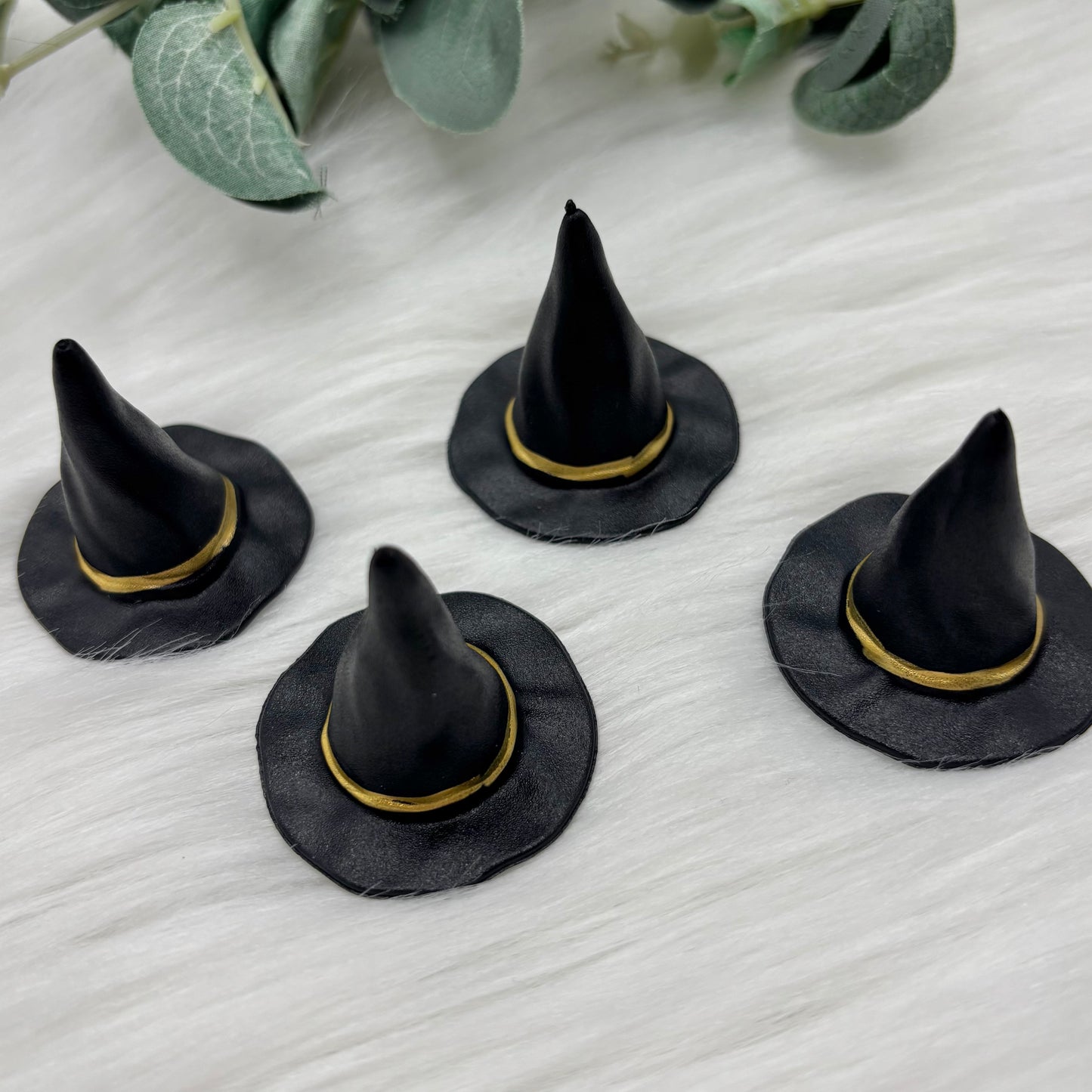 3D Witches Hat - Pack of 4 Cabochons