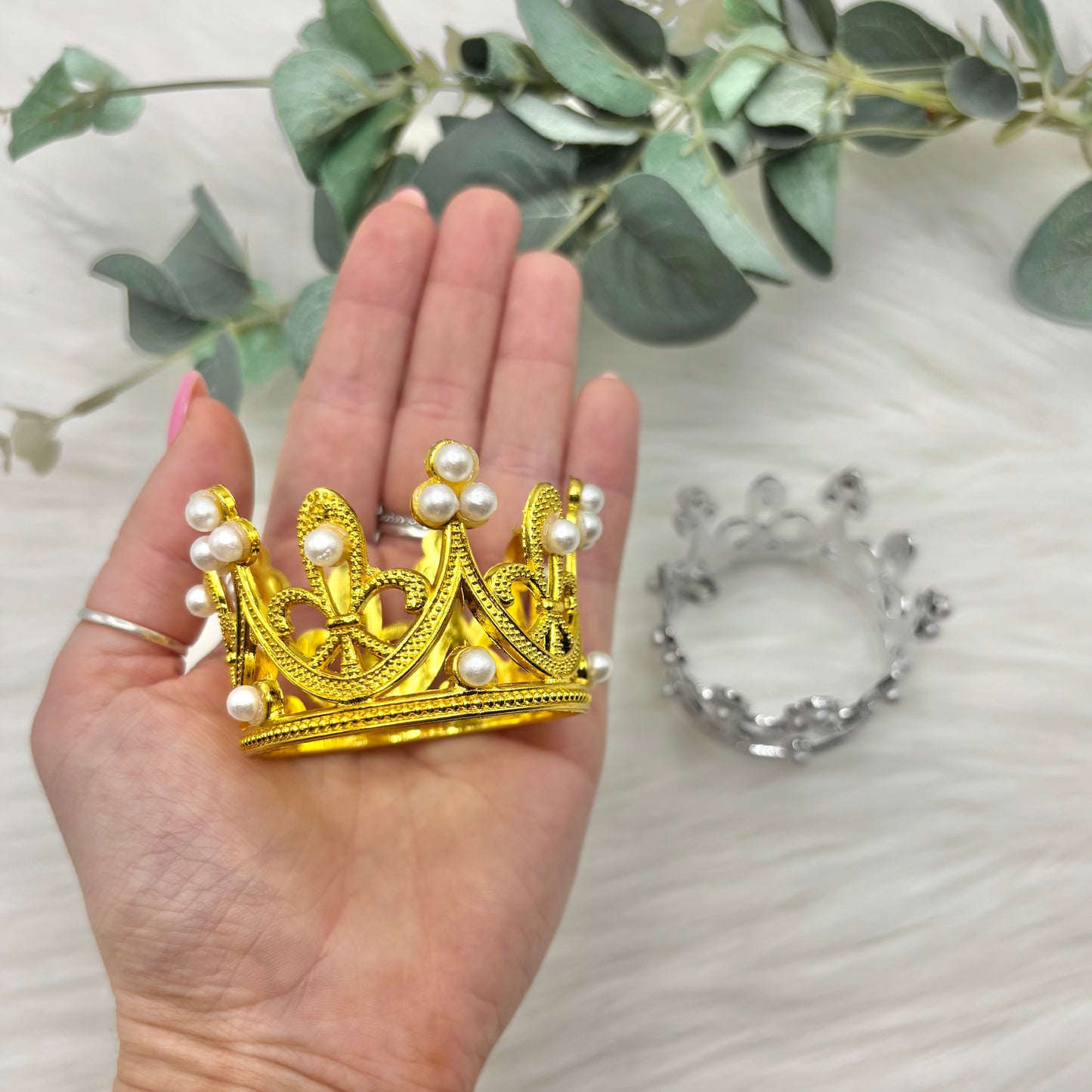 3D Pearl Crown Topper - 1 Pack Cabochon